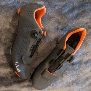 Fizik road biking shoes size eur 44.5 (11.5)